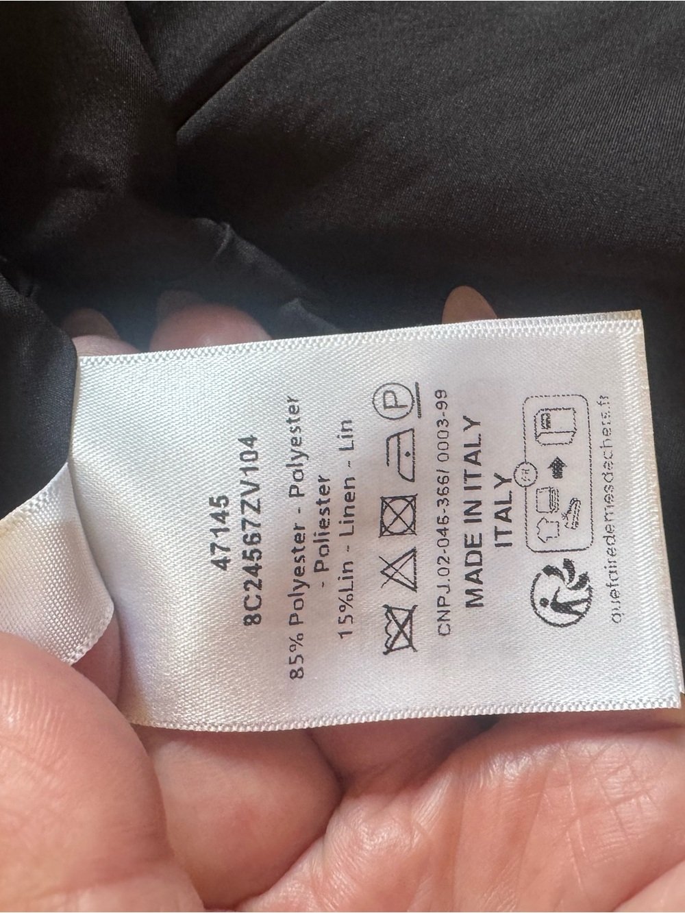 CHANEL Cream Short Sleeve Knit Top with Subtle Swarovski CC Eyelet Motif Sz M - Picture 14 of 16